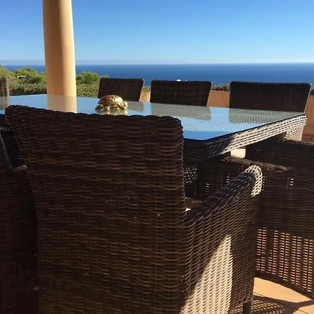 Villa Vistabonita With Sea View In Hills